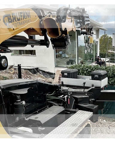 Autotrasporti Brufani |Noleggio gru cingolata compatta
